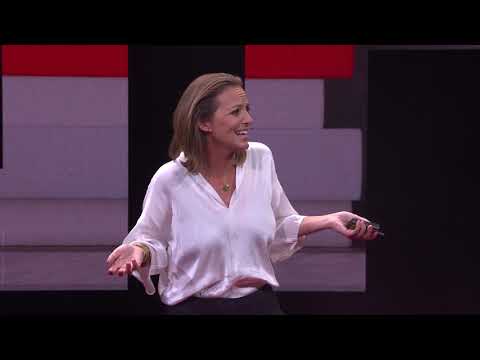 Changing disposable diapers: No plastic. No landfill. No waste. | Kim Graham-Nye | TEDxSydney